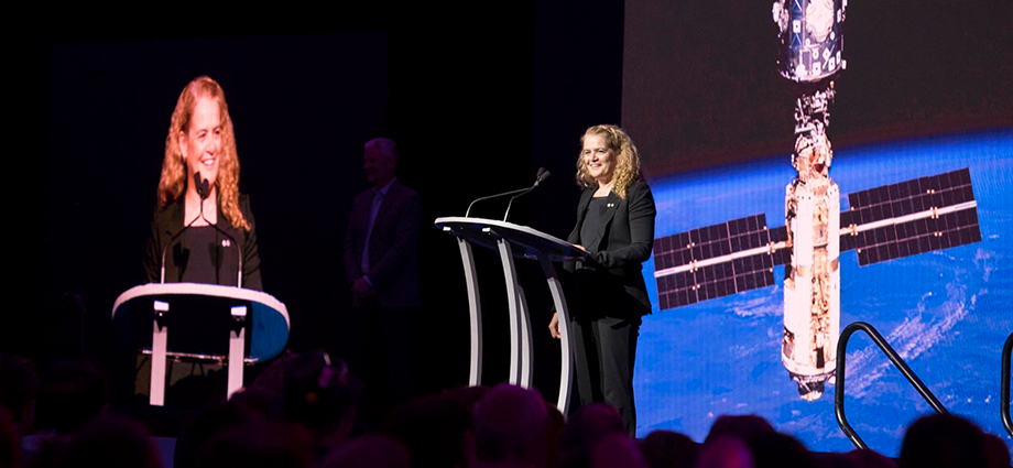 Governor General Julie Payette speaks at the 2018 FIRST Championship in Detroit, Michigan. (Photo credit: Sgt Johanie Maheu, Rideau Hall (2018))