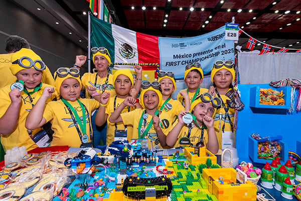 Teams from Mexico were among the 66 countries represented at the 2025 FIRST Championship, the event's largest gathering of countries ever. 

