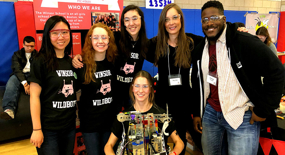 Twitch Partners Deejay Knight and Skylias meet the Winsor Wildbots at a FIRST Tech Challenge event