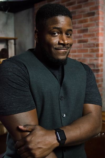 Partnered Twitch broadcaster and entertainer Deejay Knight is a space, sci-fi, and variety-focused US Air Force Veteran